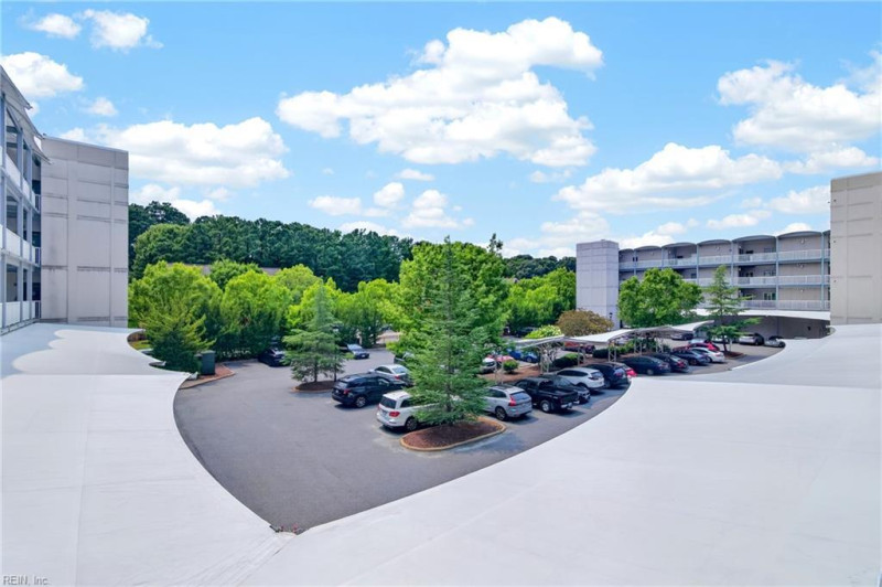 Photo 4 of 39 residential for sale in Newport News virginia