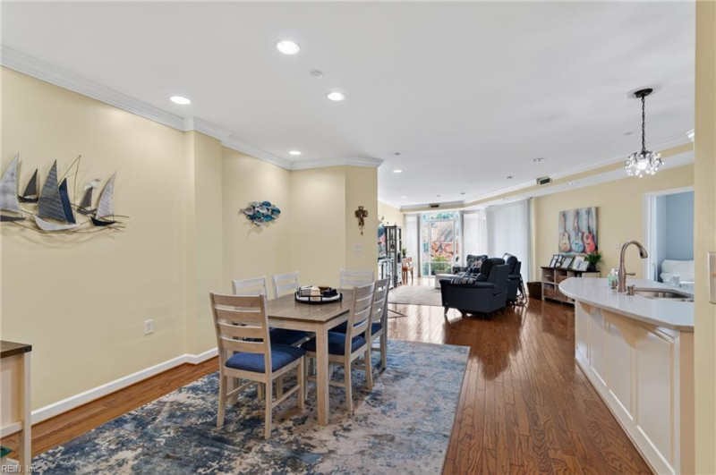 Photo 7 of 39 residential for sale in Newport News virginia