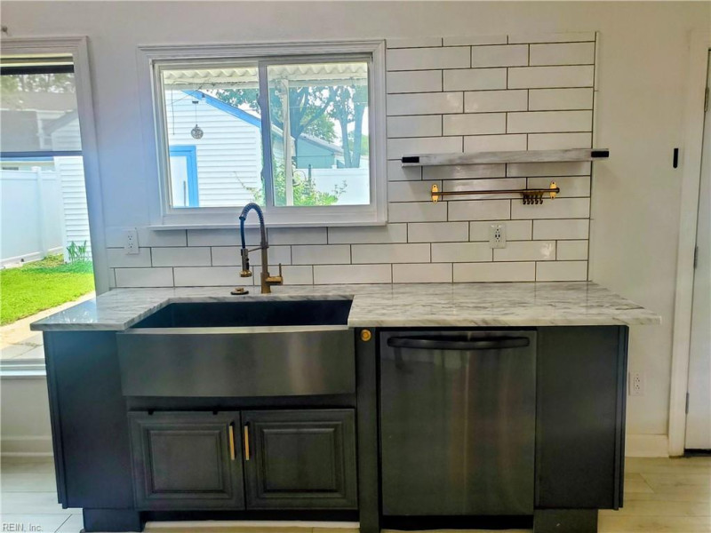 Photo 10 of 30 residential for sale in Hampton virginia