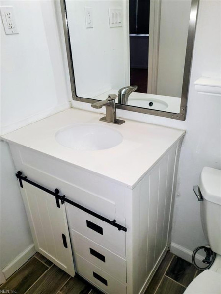 Photo 17 of 30 residential for sale in Hampton virginia