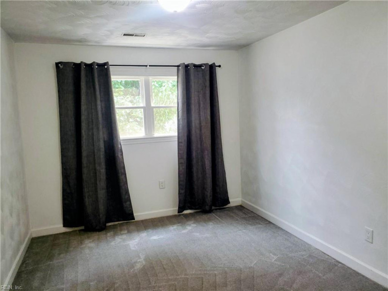 Photo 21 of 30 residential for sale in Hampton virginia