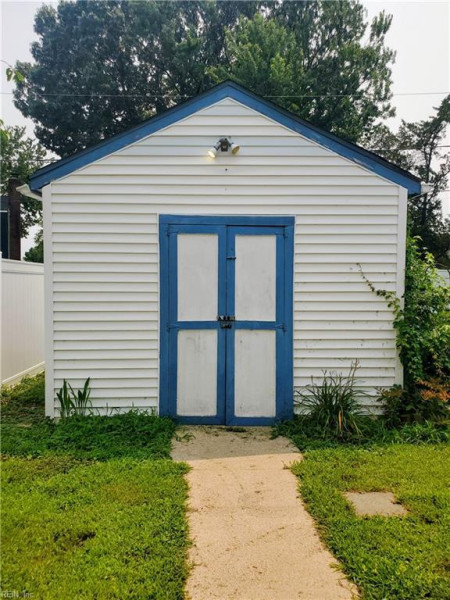 Photo 25 of 30 residential for sale in Hampton virginia