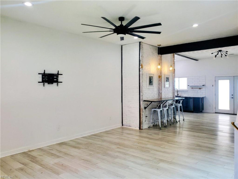 Photo 3 of 30 residential for sale in Hampton virginia