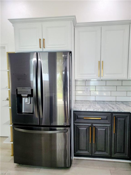 Photo 9 of 30 residential for sale in Hampton virginia