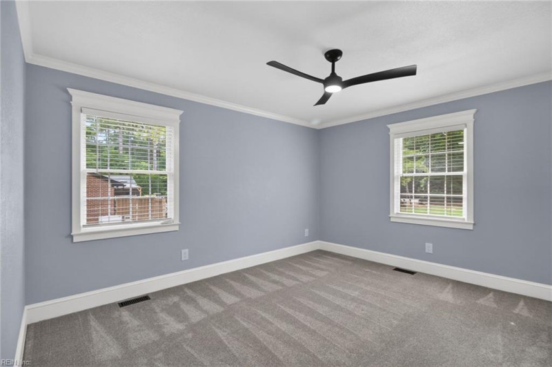 Photo 25 of 36 residential for sale in York County virginia
