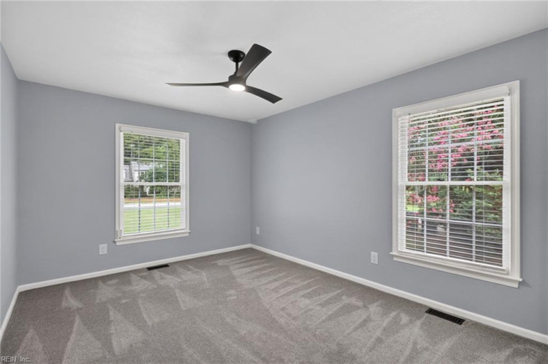 Photo 29 of 36 residential for sale in York County virginia