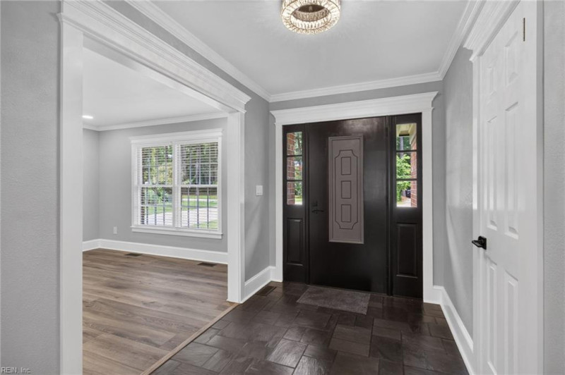 Photo 6 of 36 residential for sale in York County virginia
