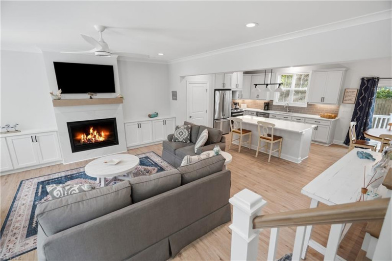 Photo 11 of 50 residential for sale in Virginia Beach virginia