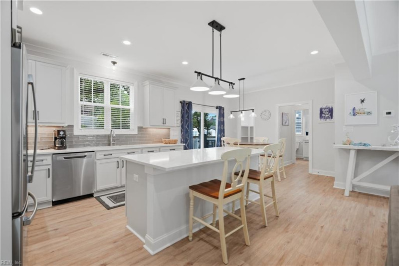 Photo 12 of 50 residential for sale in Virginia Beach virginia