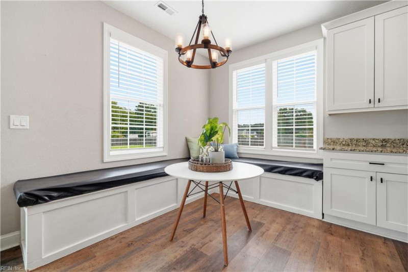 Photo 14 of 43 residential for sale in Chesapeake virginia
