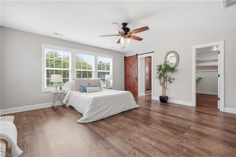 Photo 16 of 43 residential for sale in Chesapeake virginia