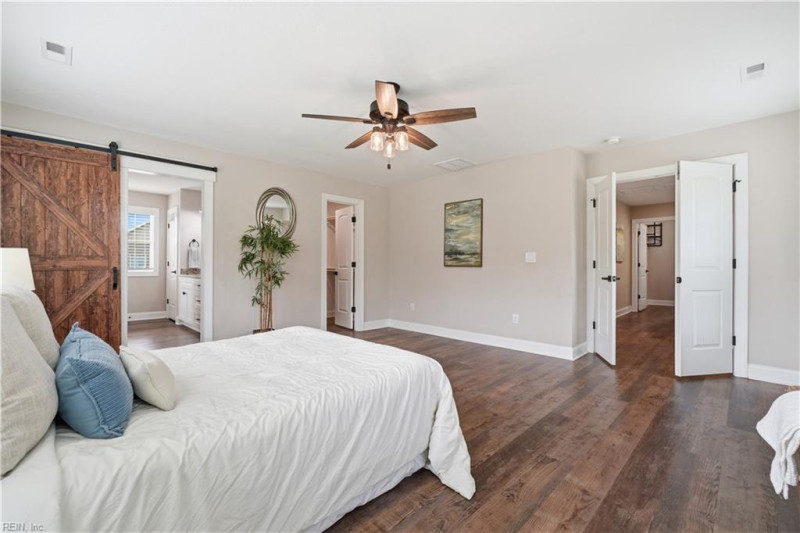Photo 17 of 43 residential for sale in Chesapeake virginia