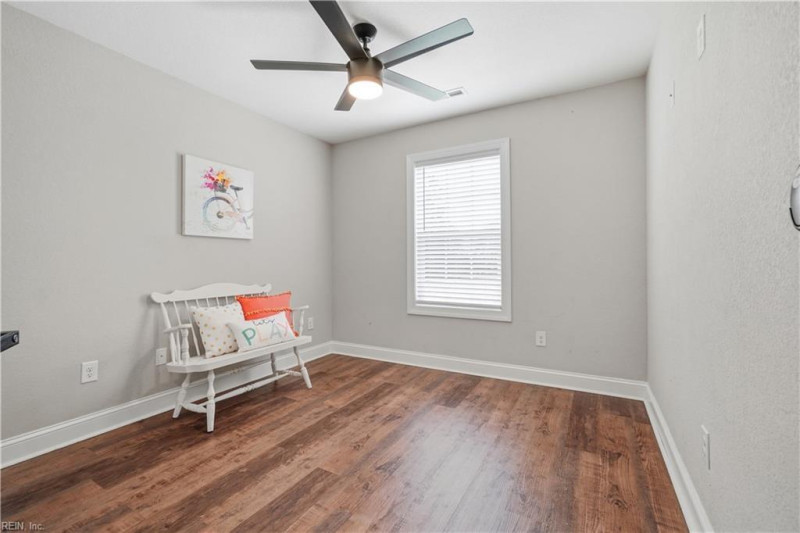 Photo 26 of 43 residential for sale in Chesapeake virginia