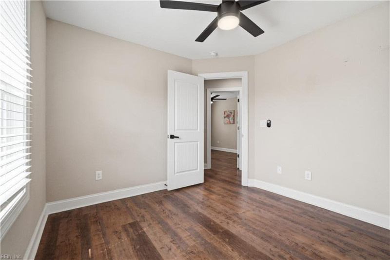 Photo 29 of 43 residential for sale in Chesapeake virginia