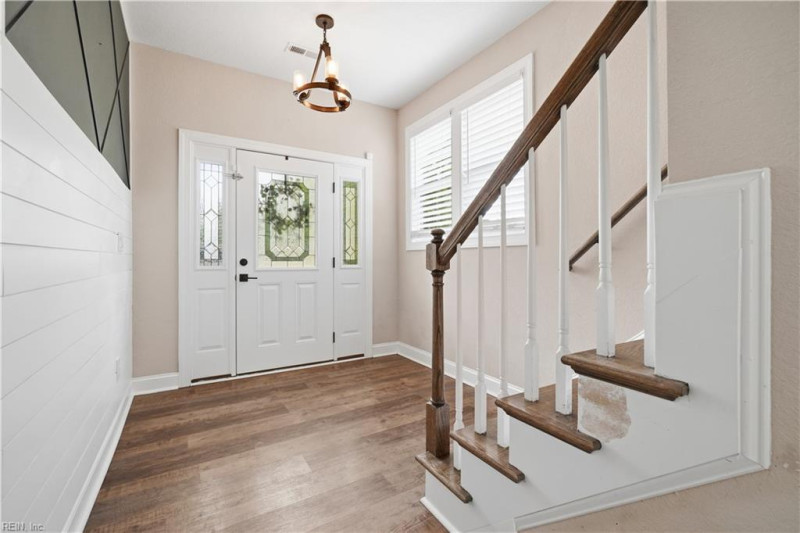 Photo 6 of 43 residential for sale in Chesapeake virginia