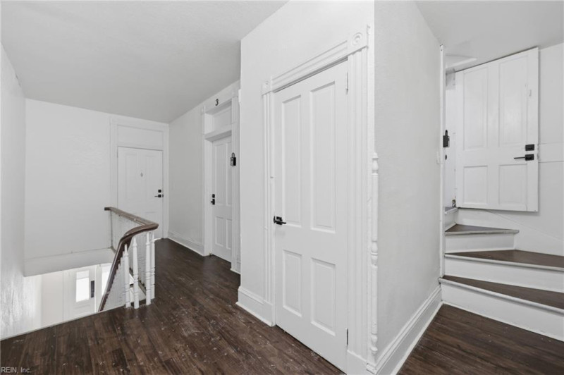 Photo 22 of 50 residential for sale in Portsmouth virginia