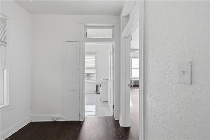 Photo 26 of 50 residential for sale in Portsmouth virginia