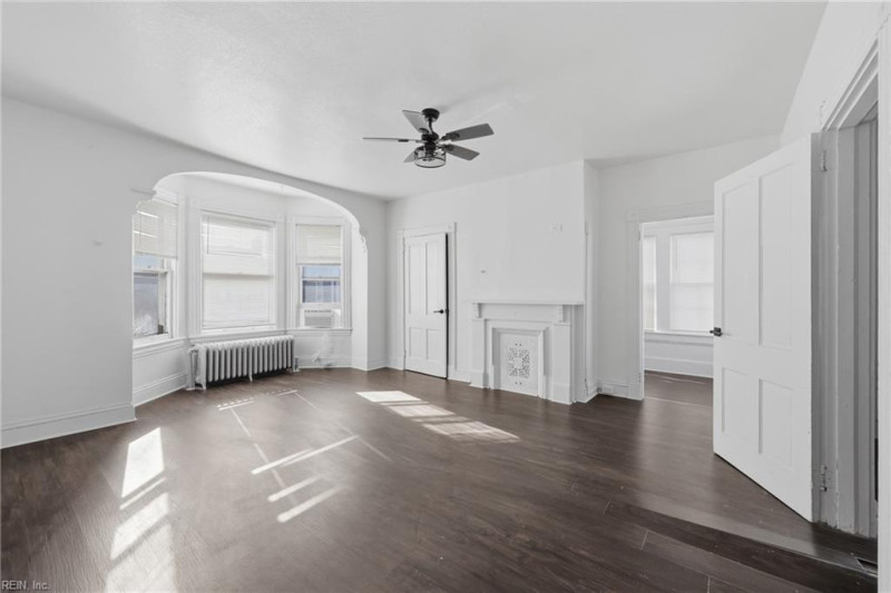 Photo 29 of 50 residential for sale in Portsmouth virginia