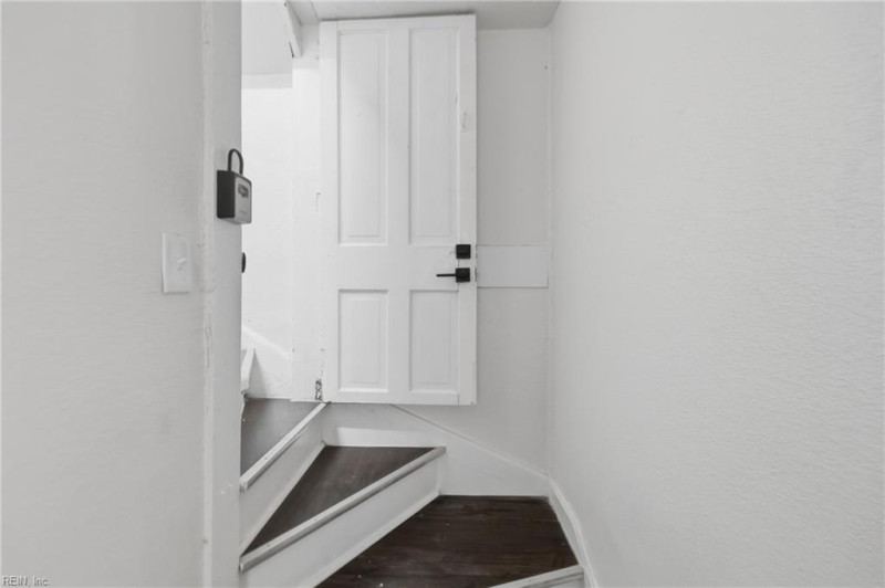Photo 41 of 50 residential for sale in Portsmouth virginia