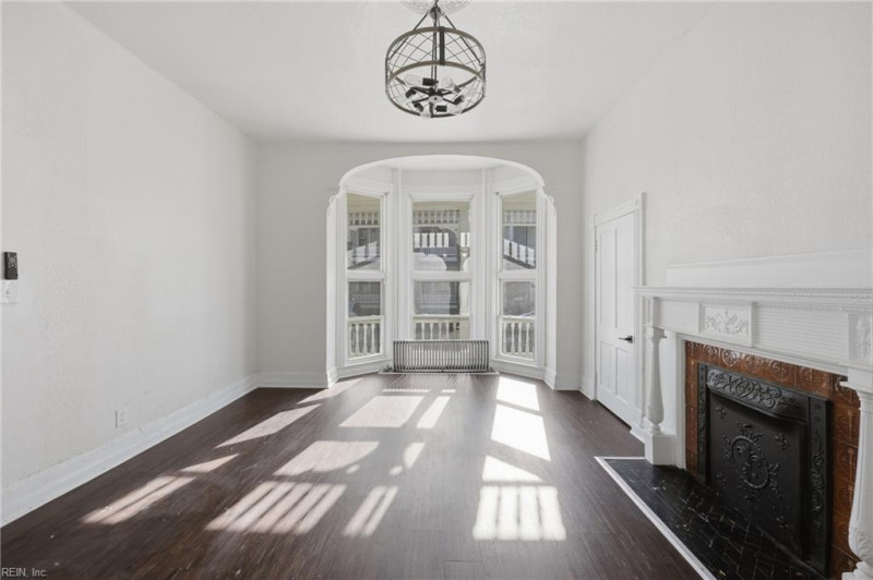 Photo 7 of 50 residential for sale in Portsmouth virginia