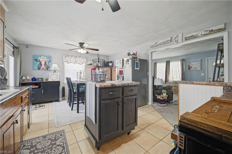 Photo 12 of 47 residential for sale in Portsmouth virginia