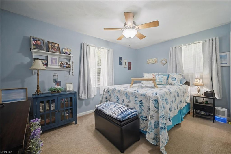Photo 16 of 47 residential for sale in Portsmouth virginia