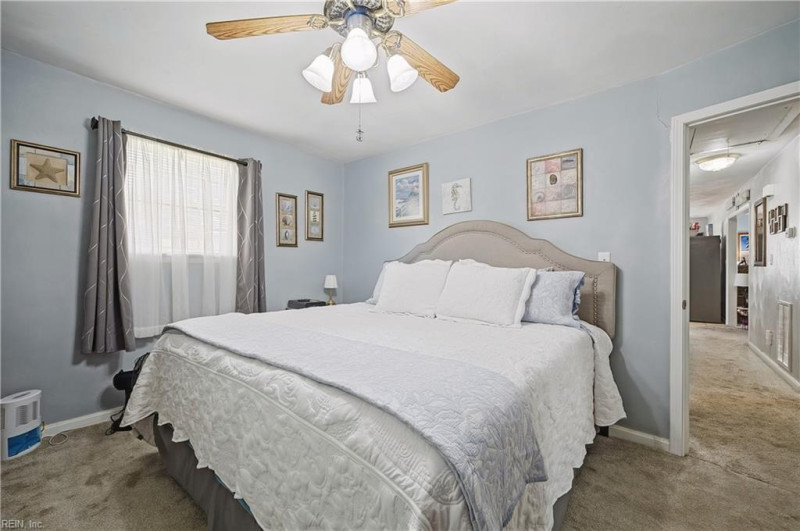 Photo 20 of 47 residential for sale in Portsmouth virginia