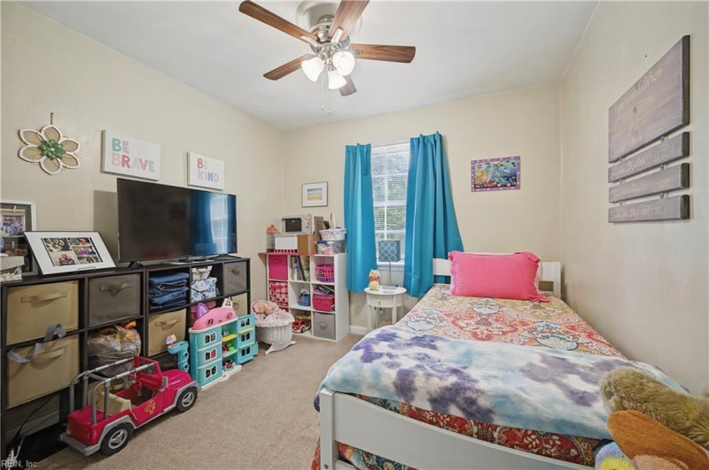 Photo 22 of 47 residential for sale in Portsmouth virginia