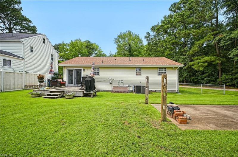 Photo 28 of 47 residential for sale in Portsmouth virginia