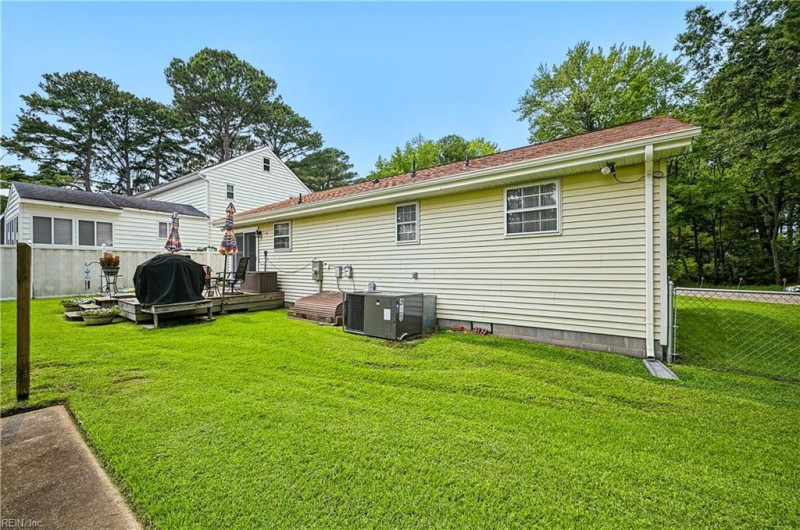 Photo 30 of 47 residential for sale in Portsmouth virginia