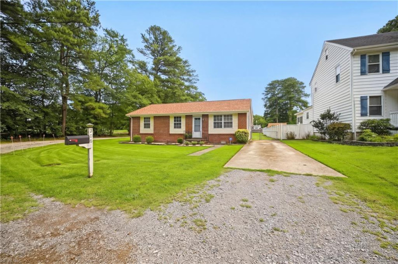 Photo 37 of 47 residential for sale in Portsmouth virginia
