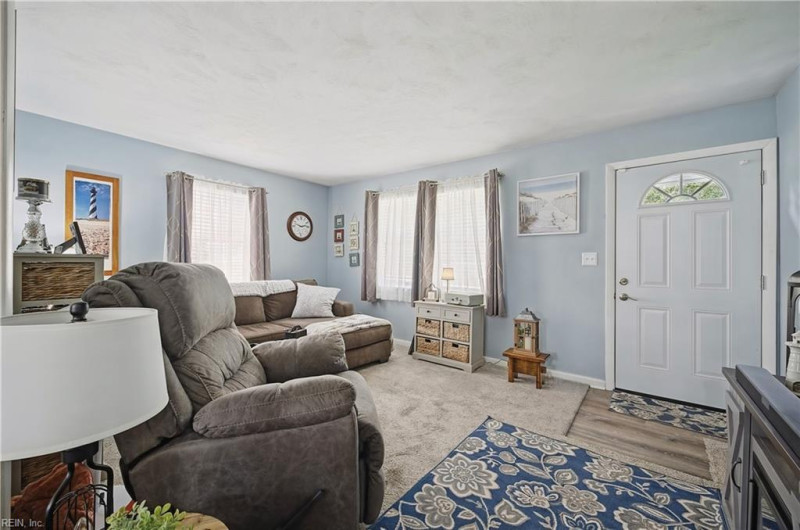 Photo 5 of 47 residential for sale in Portsmouth virginia