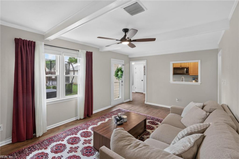 Photo 14 of 42 residential for sale in Virginia Beach virginia