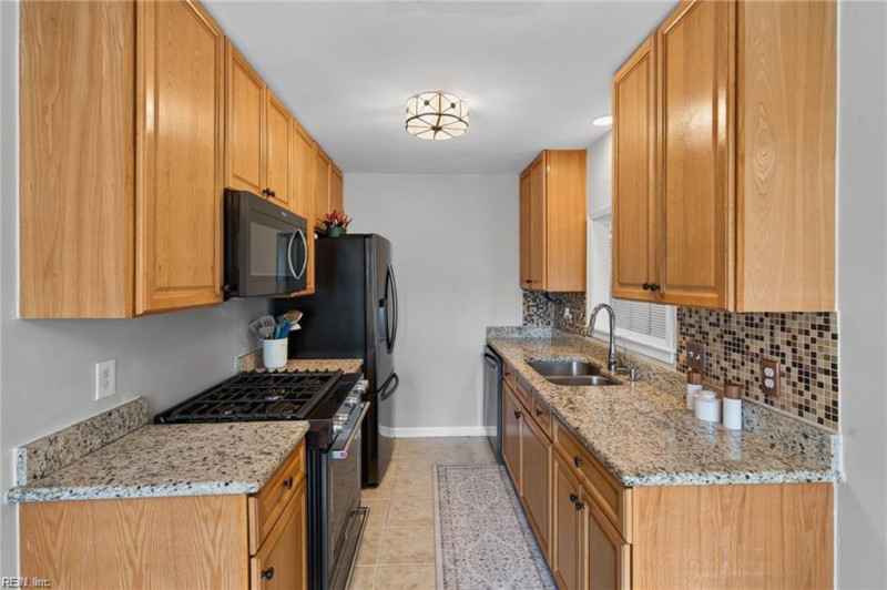 Photo 7 of 42 residential for sale in Virginia Beach virginia
