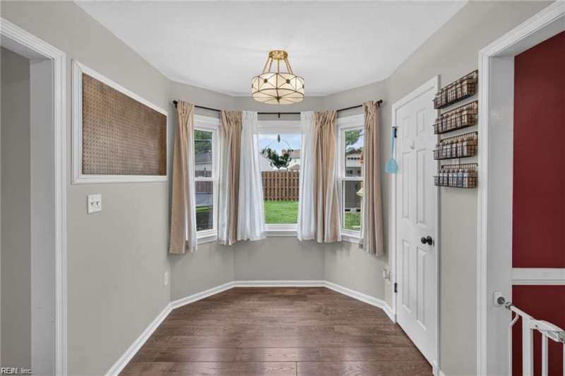 Photo 9 of 42 residential for sale in Virginia Beach virginia