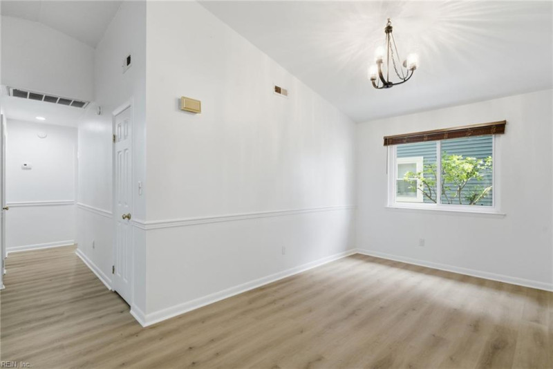 Photo 11 of 35 residential for sale in Virginia Beach virginia