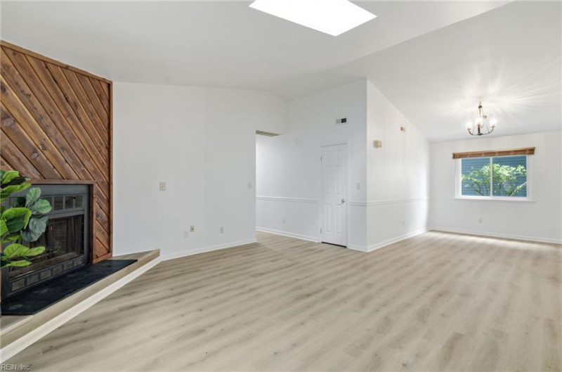 Photo 6 of 35 residential for sale in Virginia Beach virginia