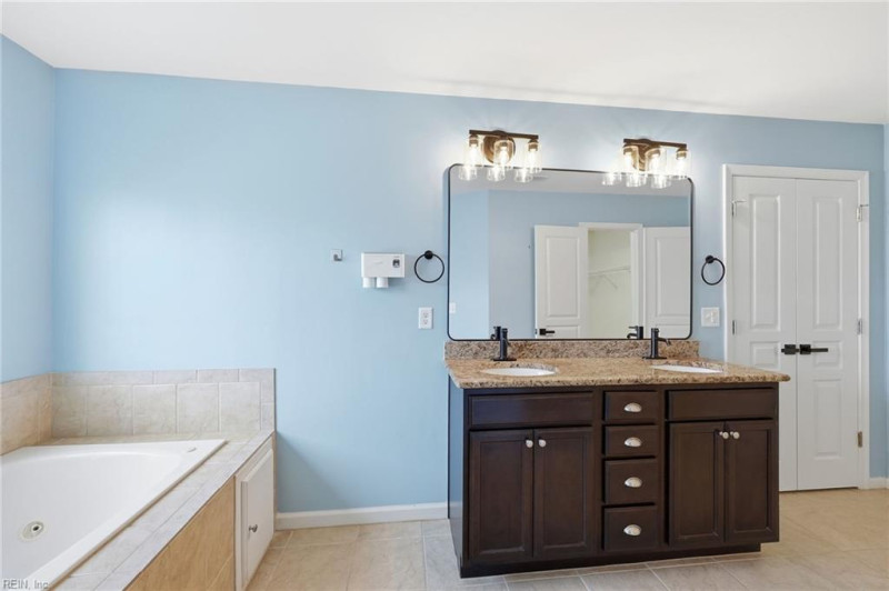 Photo 22 of 44 residential for sale in Chesapeake virginia