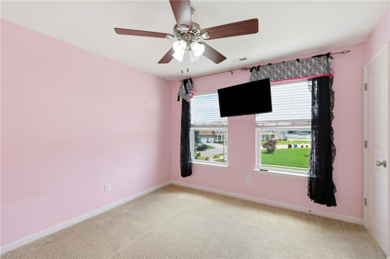 Photo 31 of 44 residential for sale in Chesapeake virginia