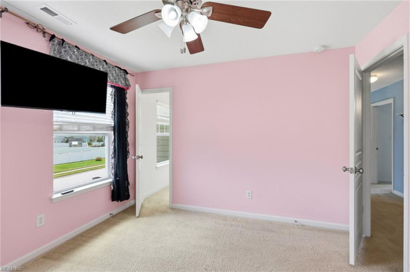 Photo 32 of 44 residential for sale in Chesapeake virginia