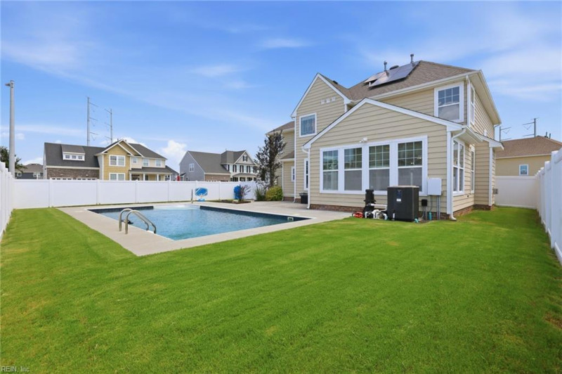 Photo 38 of 44 residential for sale in Chesapeake virginia