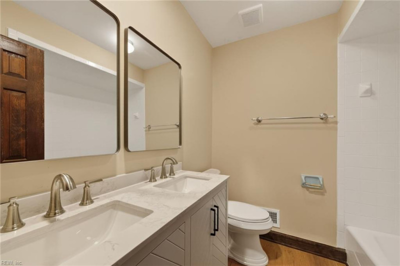 Photo 19 of 35 residential for sale in Chesapeake virginia Photo 19 of 35 residential for sale in Chesapeake virginia