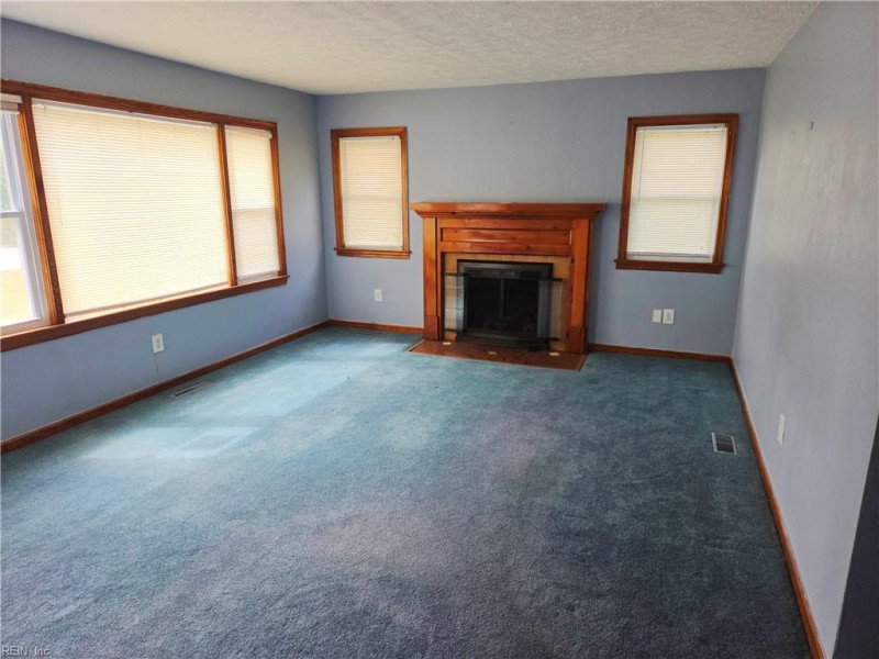 Photo 11 of 20 residential for sale in Newport News virginia