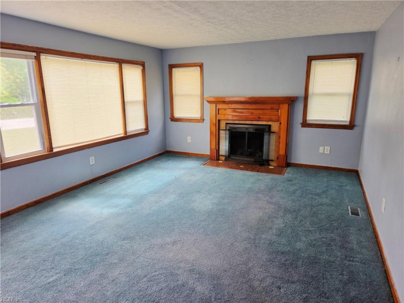 Photo 17 of 20 residential for sale in Newport News virginia