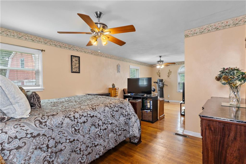 Photo 15 of 26 residential for sale in Portsmouth virginia Photo 15 of 26 residential for sale in Portsmouth virginia