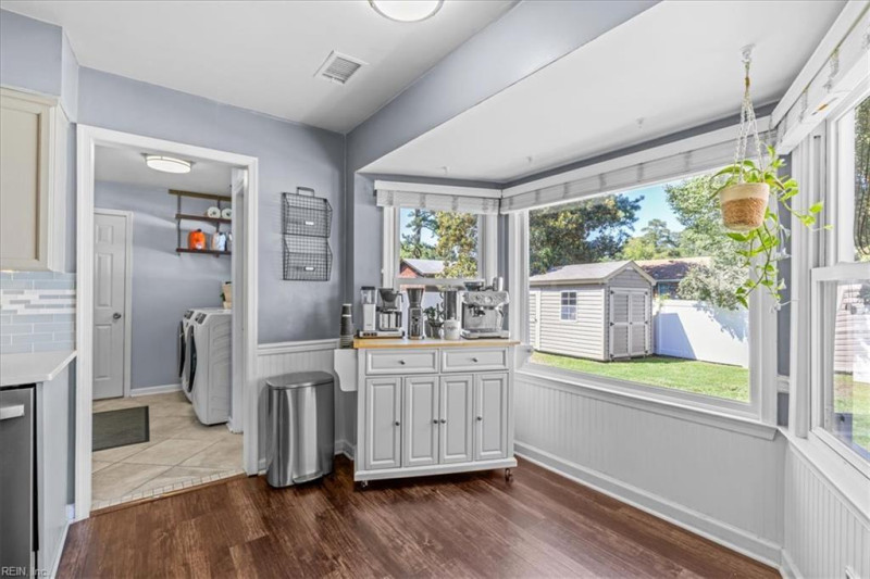 Photo 15 of 46 residential for sale in Virginia Beach virginia