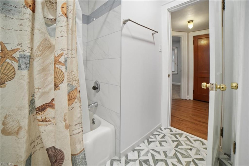 Photo 8 of 16 residential for sale in Portsmouth virginia Photo 8 of 16 residential for sale in Portsmouth virginia