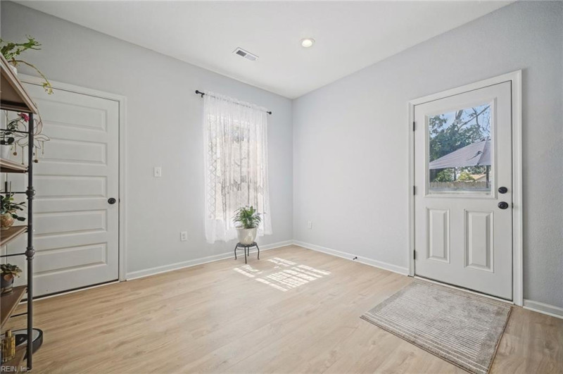 Photo 18 of 50 residential for sale in Norfolk virginia Photo 18 of 50 residential for sale in Norfolk virginia