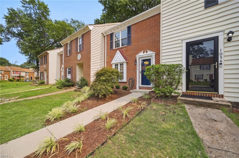 Photo 3 of 28 residential for sale in Chesapeake virginia Photo 3 of 28 residential for sale in Chesapeake virginia