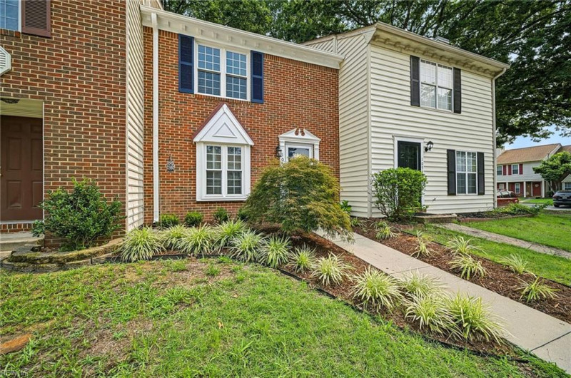Photo 4 of 28 residential for sale in Chesapeake virginia Photo 4 of 28 residential for sale in Chesapeake virginia